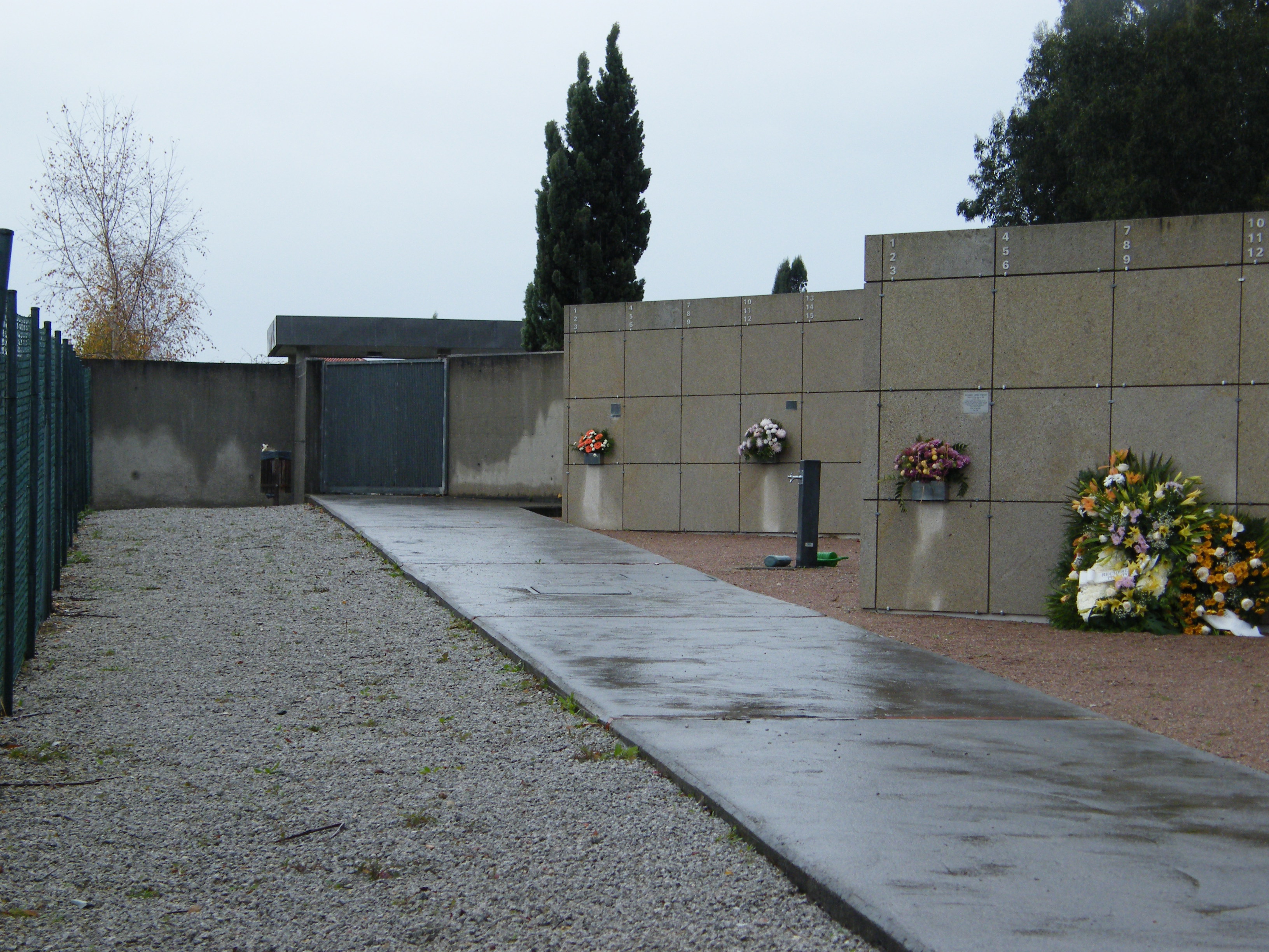 CEMENTERIO MUNICIPAL OLEIROS