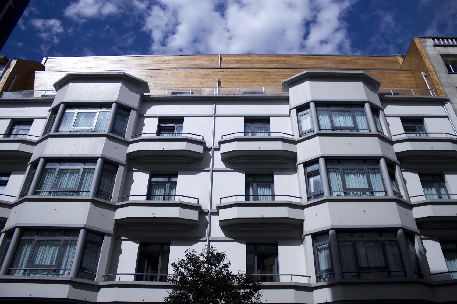 REHABILITACION HOTEL LUX
