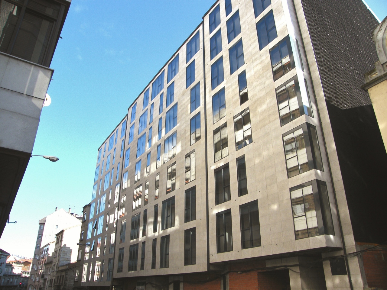EDIFICIO 42 VIV