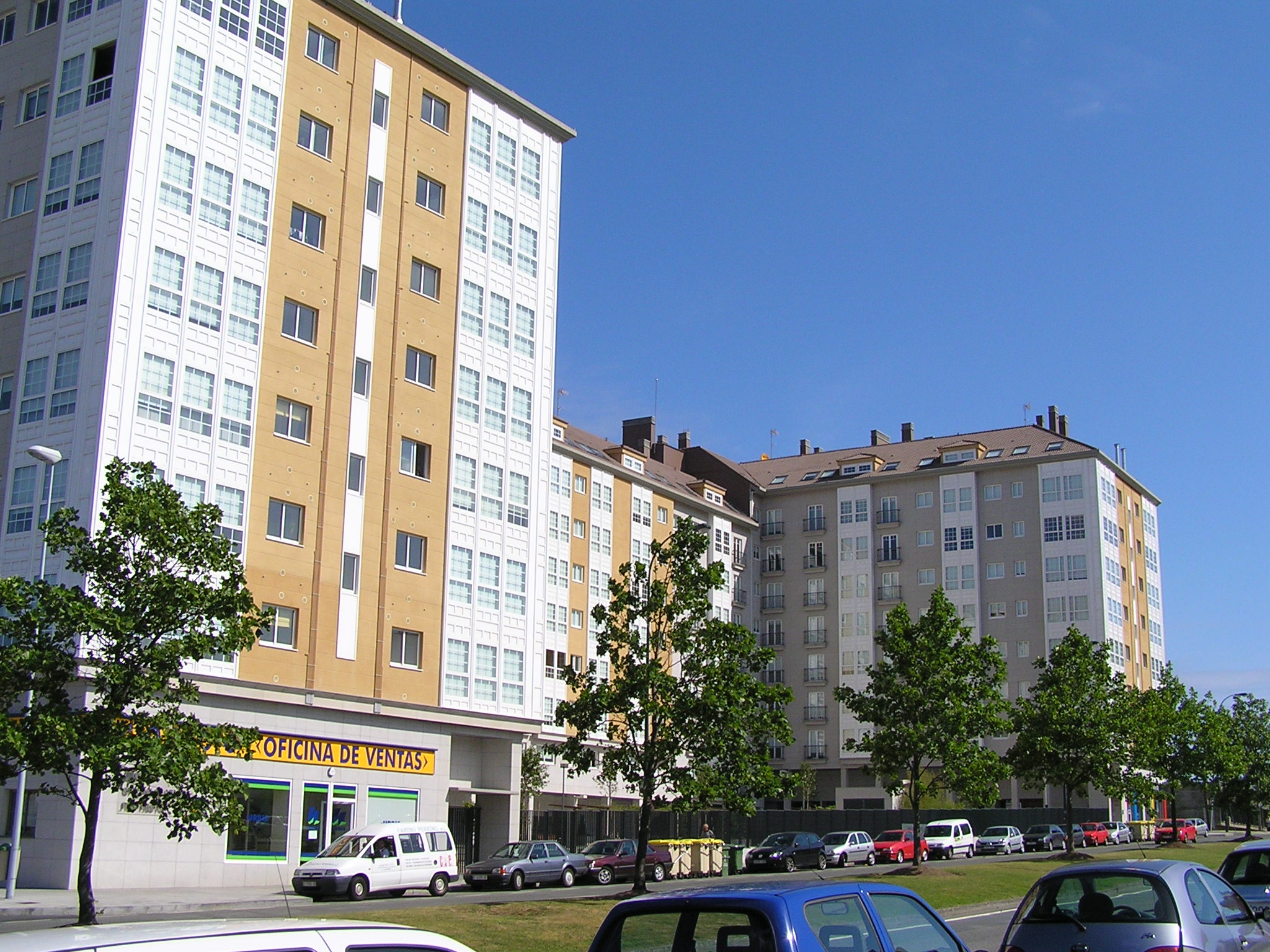 EDIFICIO DE 204 VIV